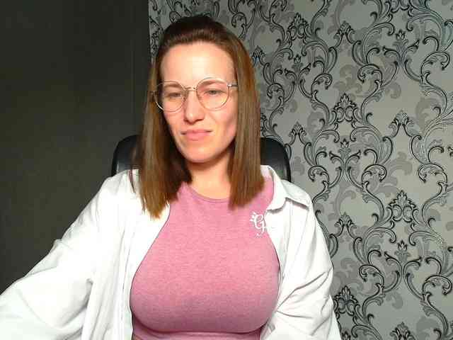 BellaKisss1 webcam