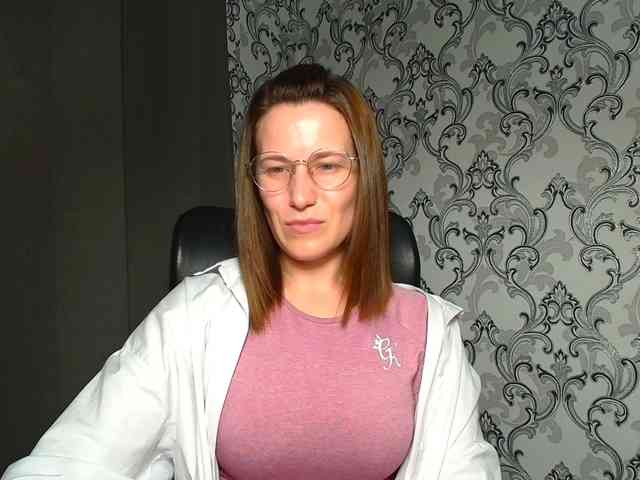 BellaKisss1 webcam