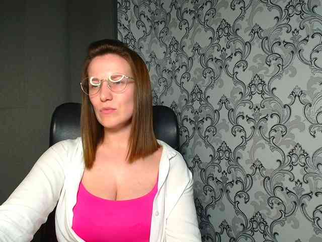 BellaKisss1 webcam
