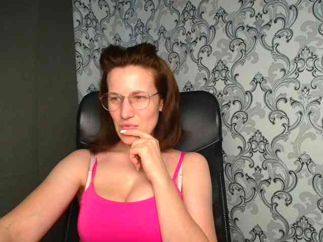 BellaKisss1 webcam