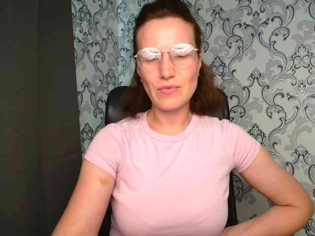 BellaKisss1 webcam