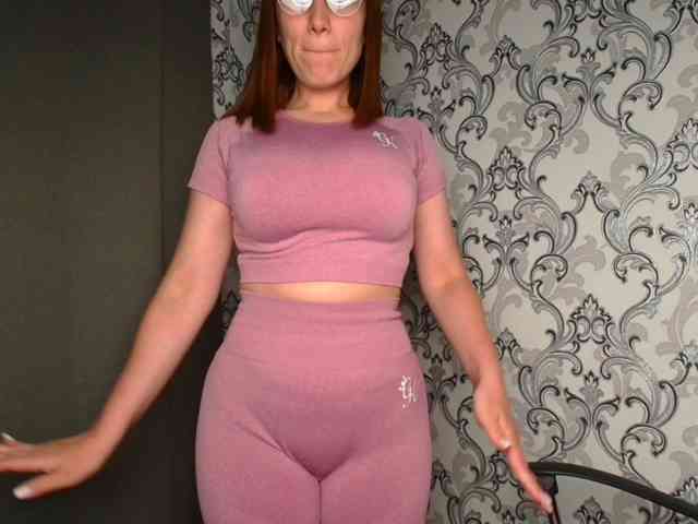 BellaKisss1 webcam