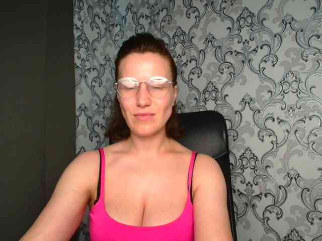 BellaKisss1 webcam