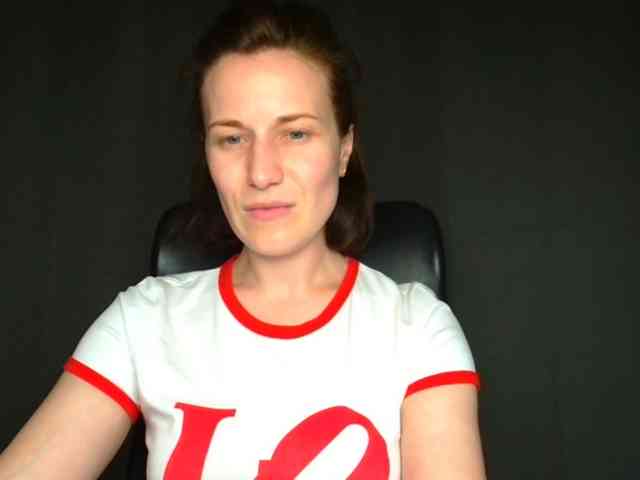 BellaKisss1 webcam