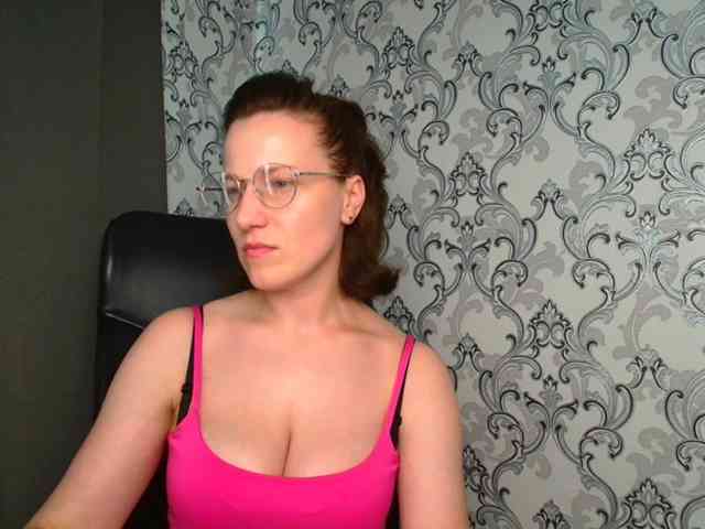 BellaKisss1 webcam
