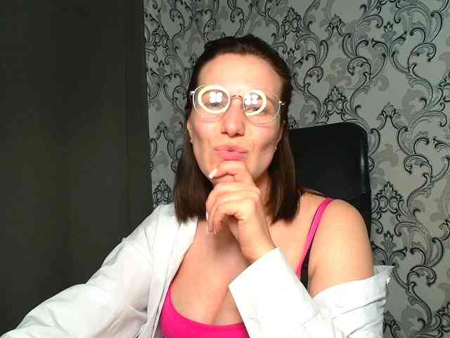 BellaKisss1
