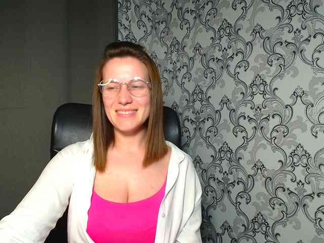 BellaKisss1 webcam