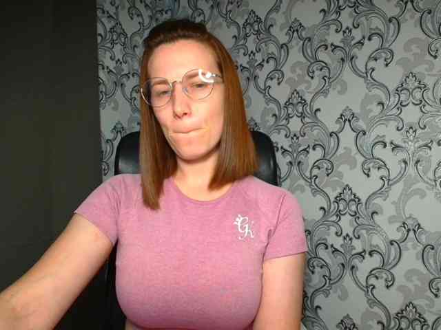 BellaKisss1 webcam