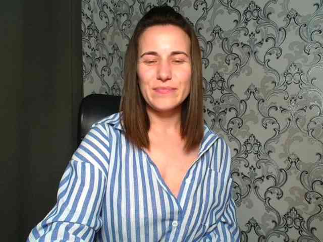 BellaKisss1