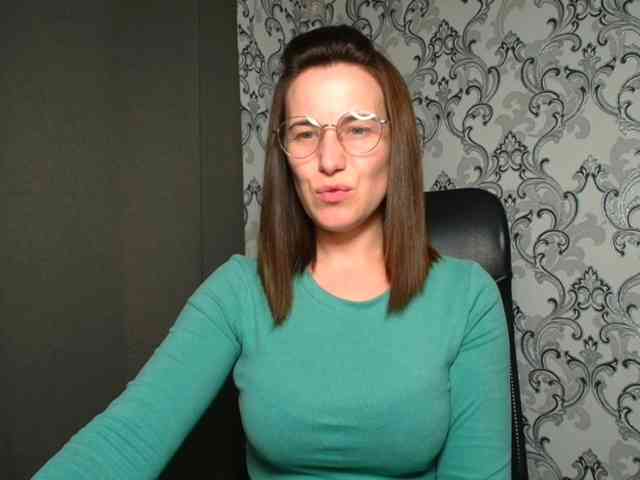 BellaKisss1 webcam