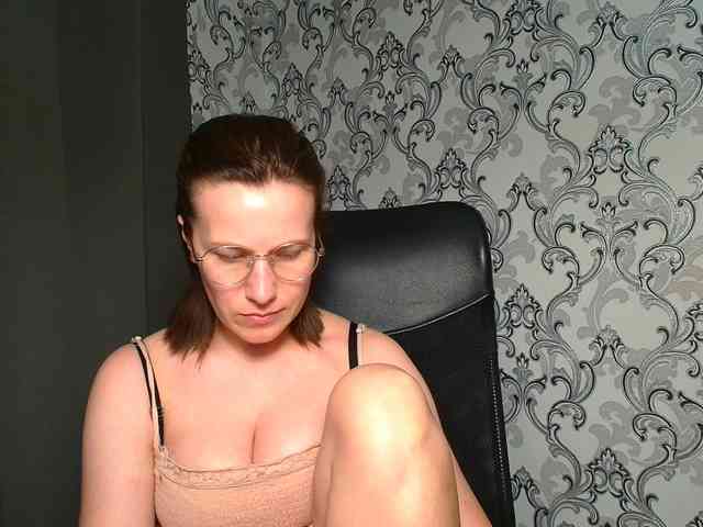 BellaKisss1 webcam