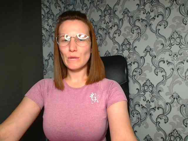 BellaKisss1 webcam