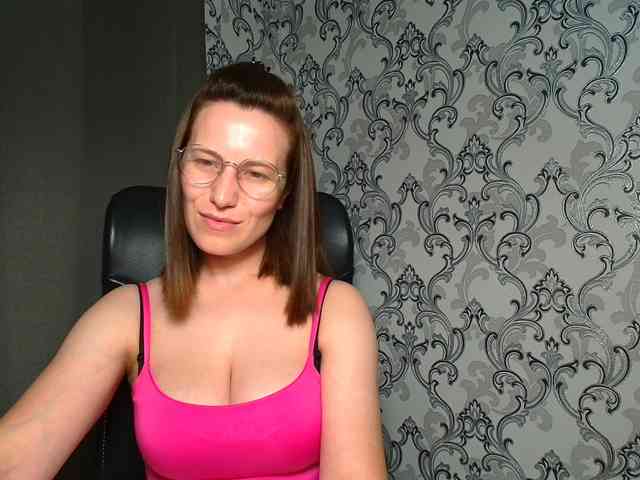 BellaKisss1 webcam