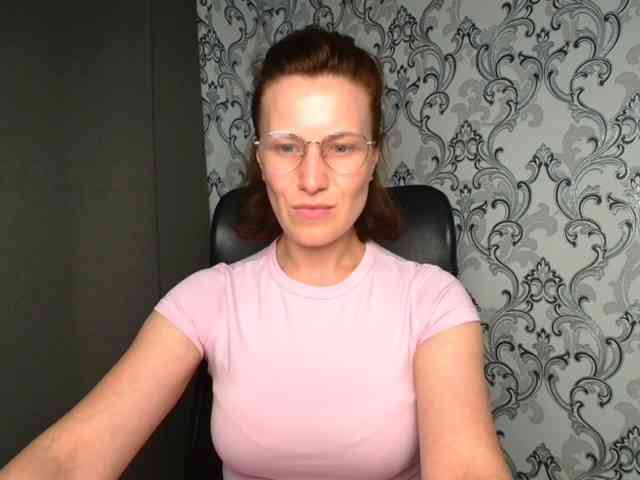 BellaKisss1 webcam