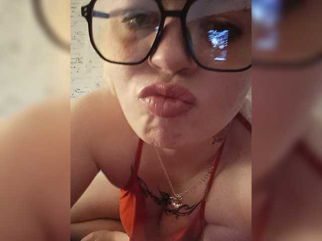 Jessica2005 live cam on BongaCams