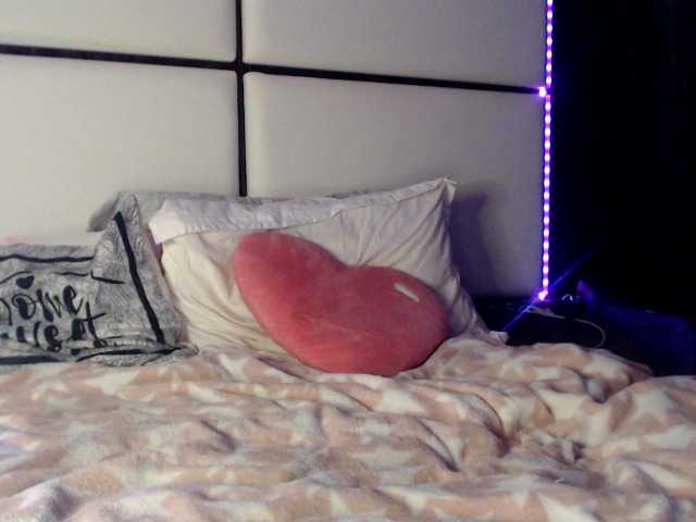 CelesteLye live cam on BongaCams