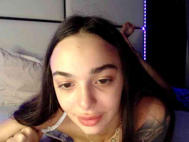CelesteLye webcam