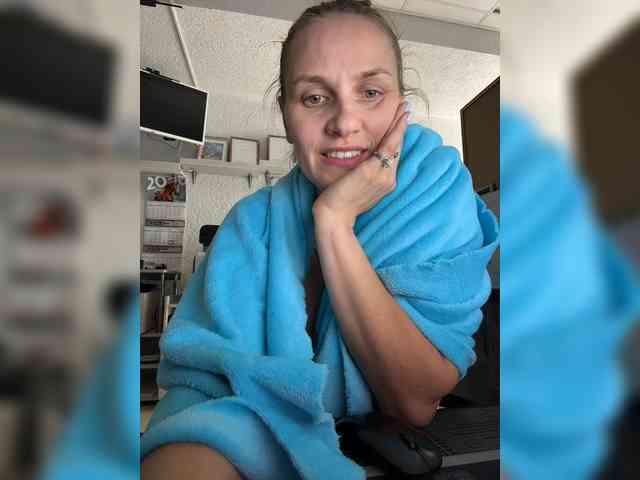 NumberOneWoman webcam