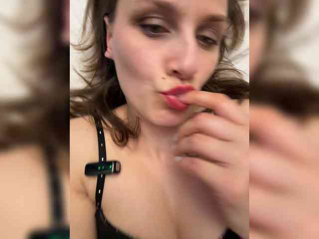 NumberOneWoman webcam