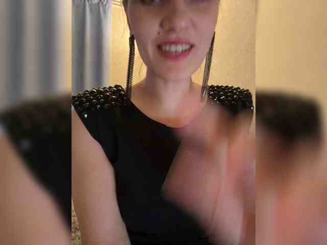 NumberOneWoman webcam