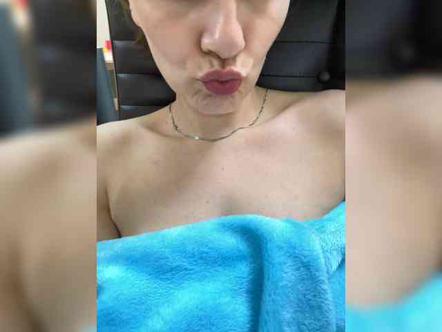 NumberOneWoman webcam