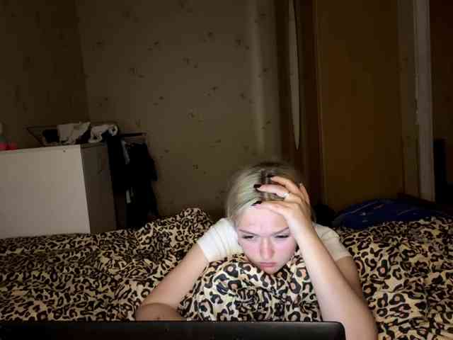 DulcieDrinkall webcam