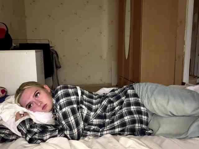 DulcieDrinkall webcam