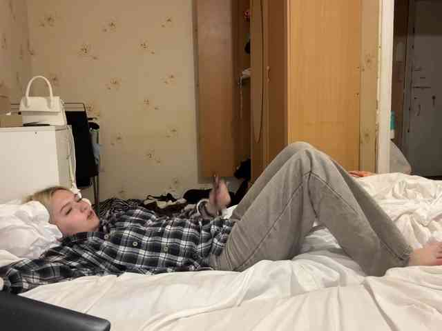 DulcieDrinkall webcam