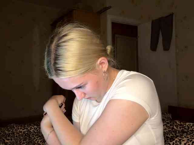 DulcieDrinkall webcam
