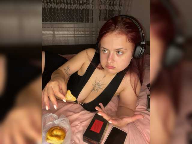 RedKettie live cam on BongaCams