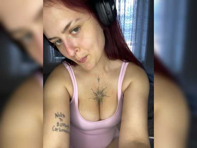 RedKettie live cam on BongaCams
