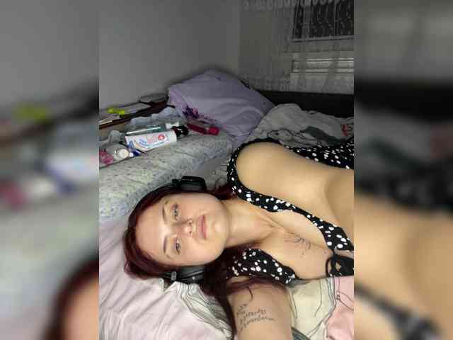RedKettie webcam