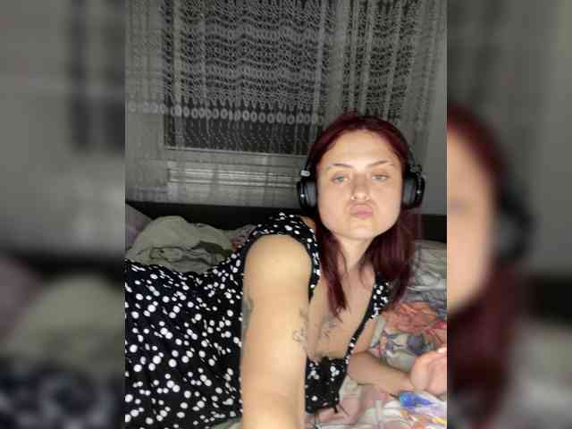 RedKettie webcam
