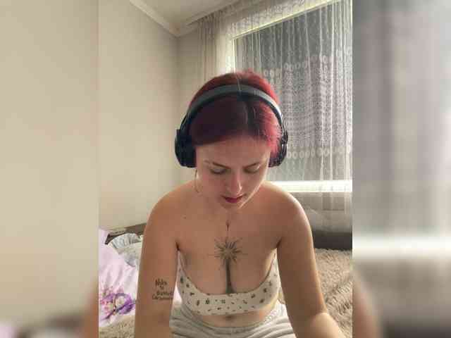 RedKettie webcam