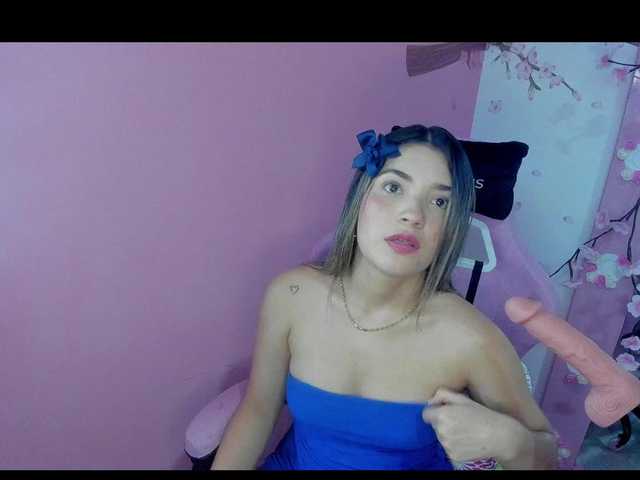 sara-candy live cam on BongaCams