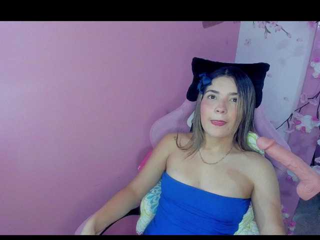 sara-candy live cam on BongaCams