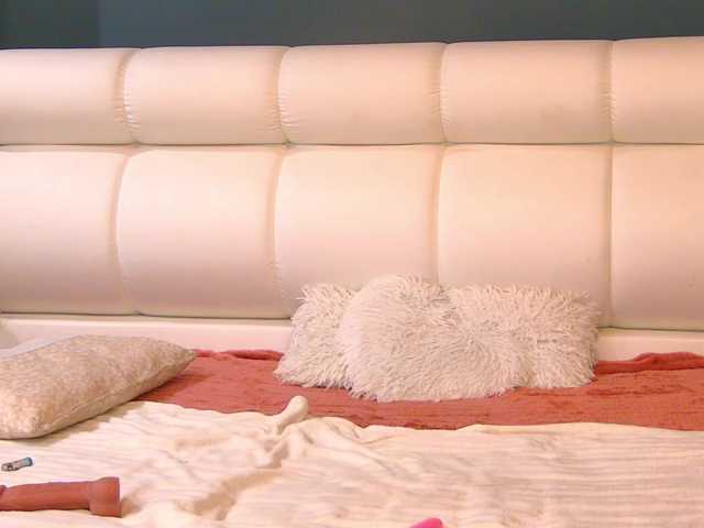 Tiny-Tease live cam on BongaCams