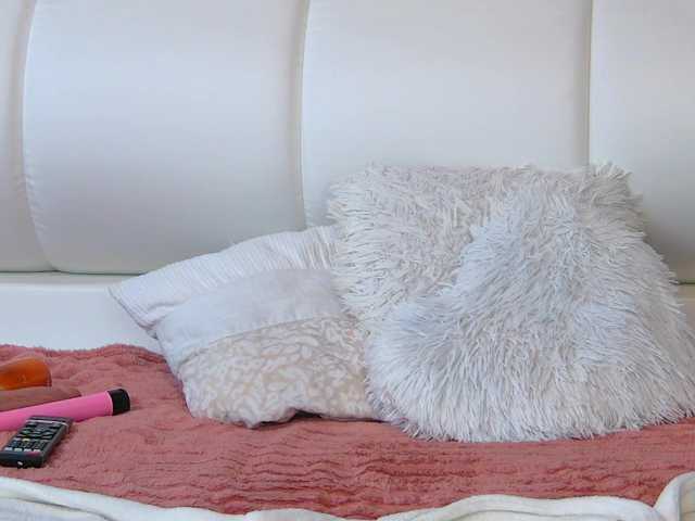 Tiny-Tease live cam on BongaCams