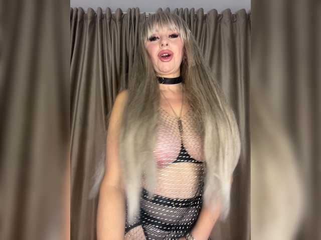 Alia666BFD live webcam show