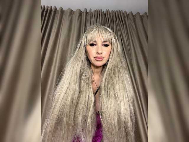 Alia666BFD live webcam show