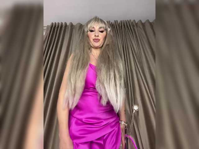 Alia666BFD live webcam show