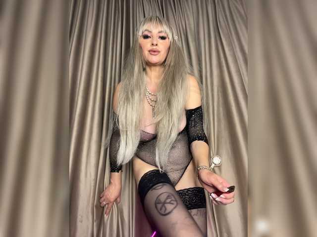 Alia666BFD live webcam show