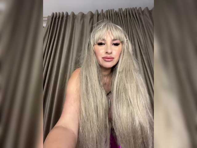 Alia666BFD live webcam show