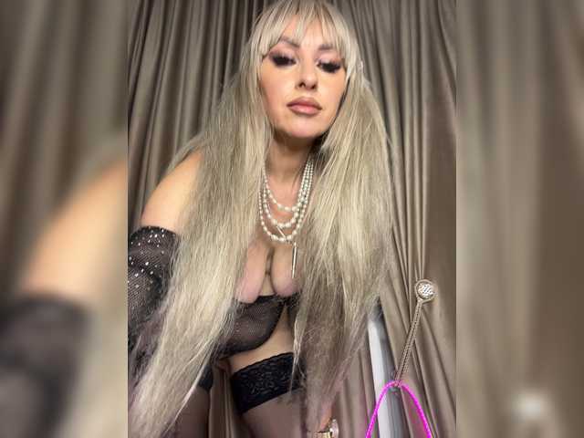 Alia666BFD live webcam show