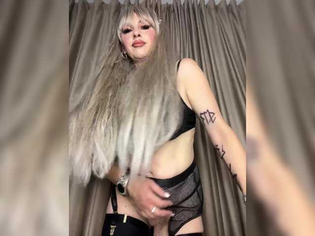 Alia666BFD live webcam show