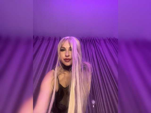 Alia666BFD live cam on BongaCams