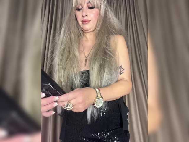 Alia666BFD live webcam show
