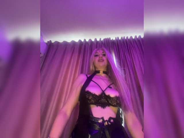 Alia666BFD live cam on BongaCams