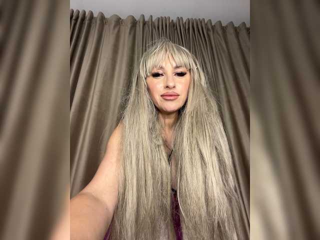 Alia666BFD live cam on BongaCams