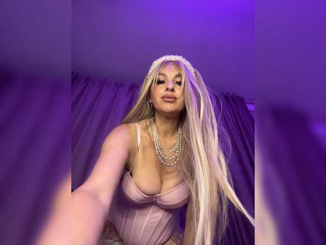Alia666BFD live cam on BongaCams